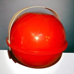 Vintage MCM Ingrid Chicago Plastic Party Ball Picnic Camping Set Plates/Cups